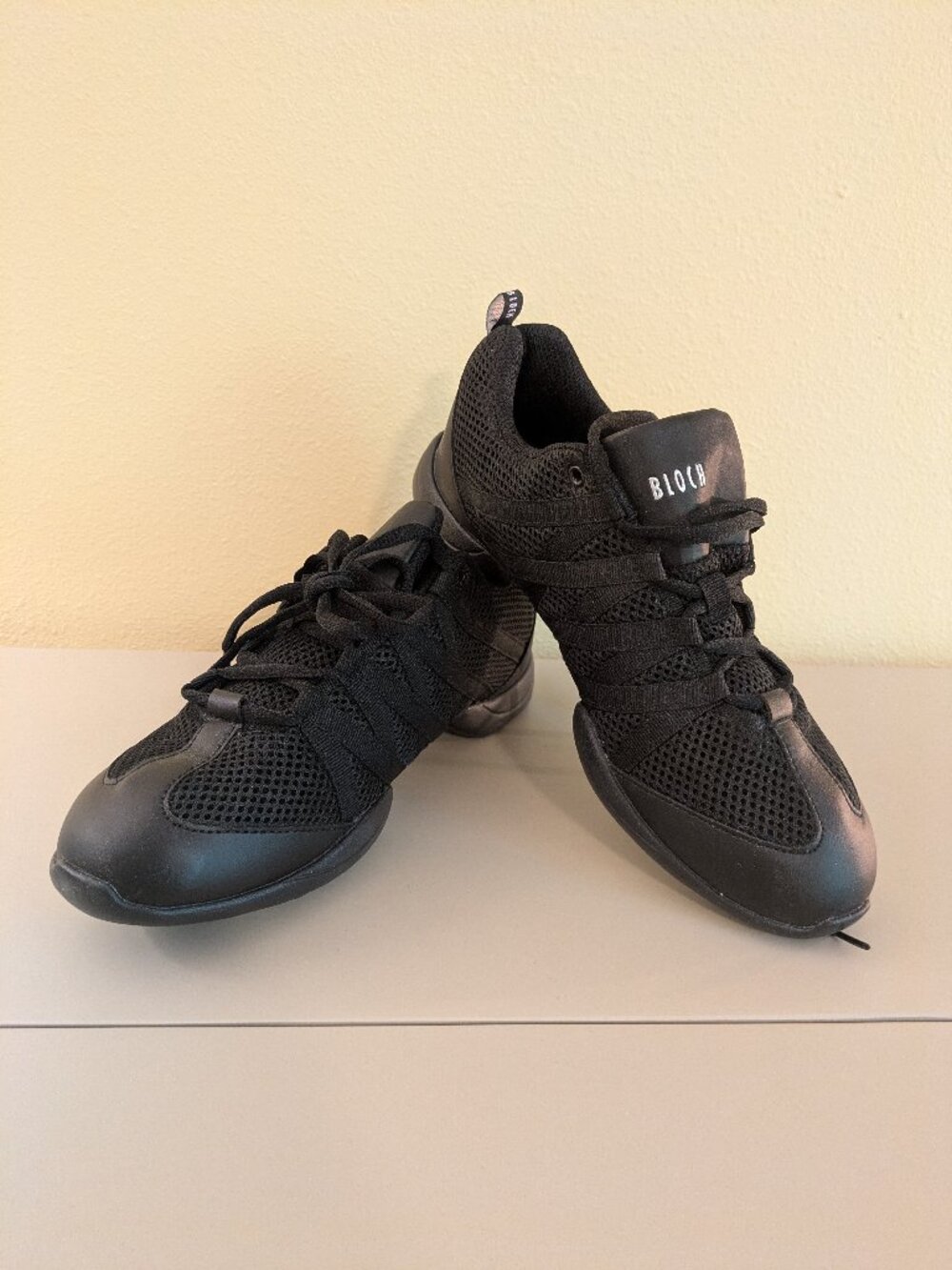 Bloch Criss Cross split sole dance sneakers EU 41